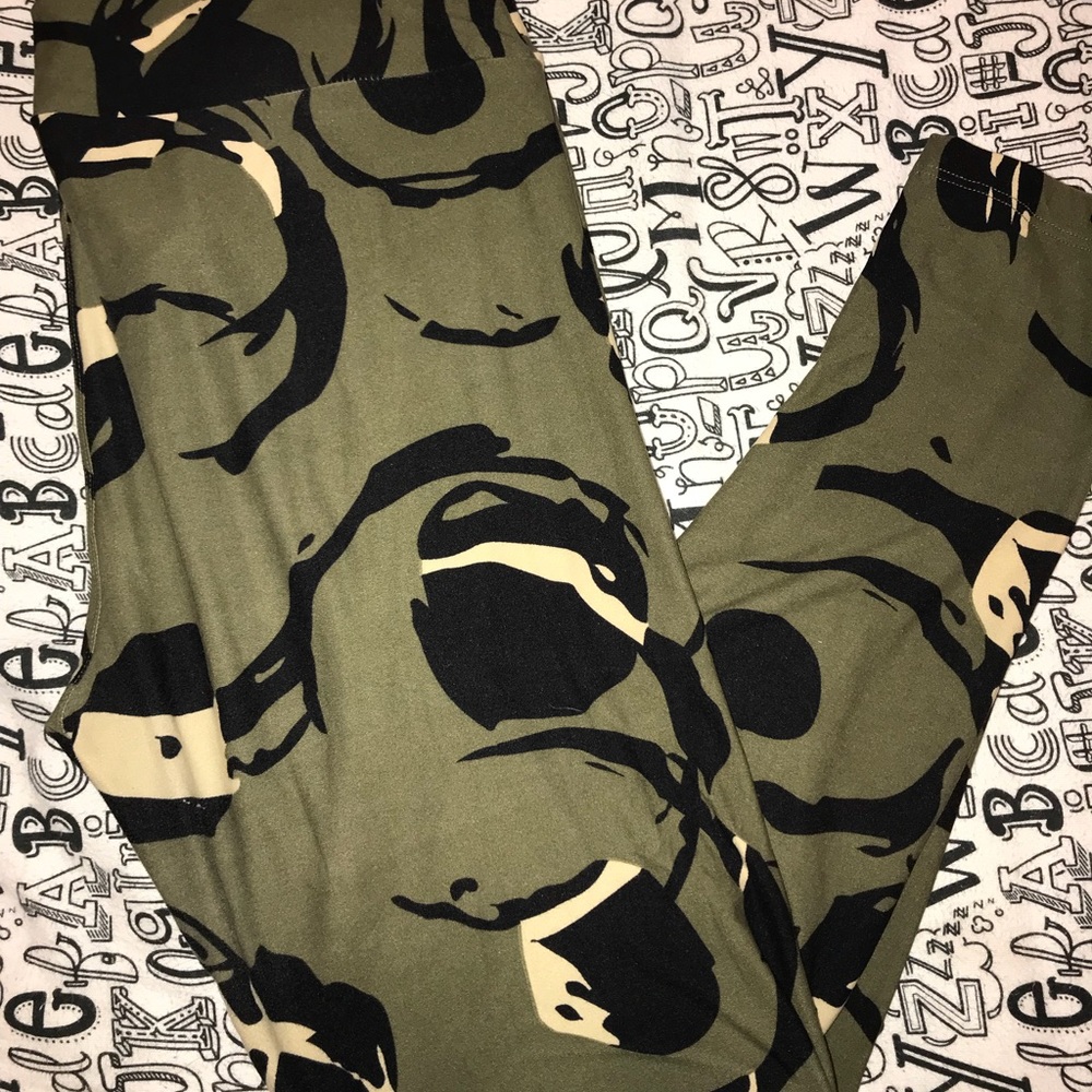 EUC Lularoe TC Leggings